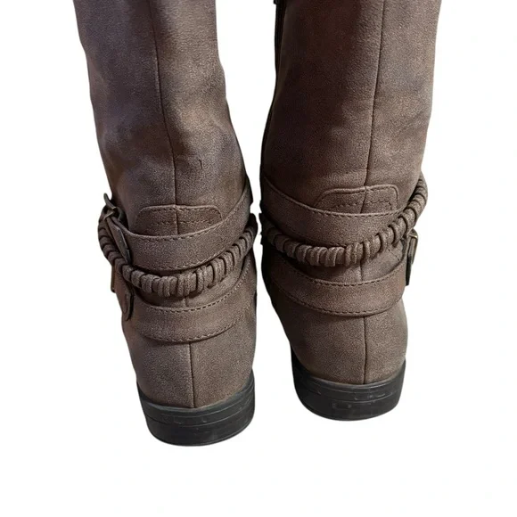 Rampage Women’s Brown Tall Boots with Braid and Buckle Detail Half Zip Size 7 - Picture 3 of 9